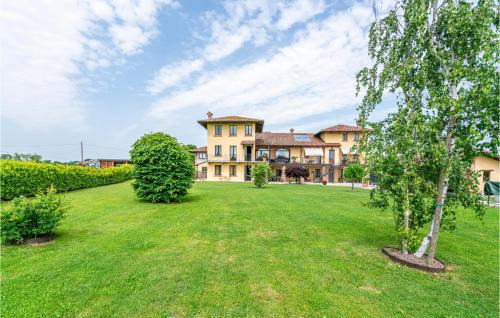 Lequio Tanaro House | Inviting Home in Lequio Tanaro with Pool and Kitchen