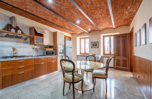 Lequio Tanaro House | Family-Friendly 4 Bedroom Accommodation in Lequio Tanaro