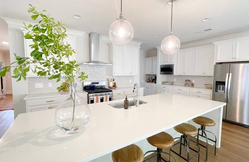 Auburn - Opelika House | Premier 4 Bedroom Gameday House with Pool, Near Stadium