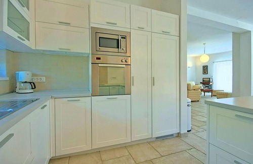 Butkovici House | Comfortable 4-Bedroom Stay with Private Pool in Butkovici