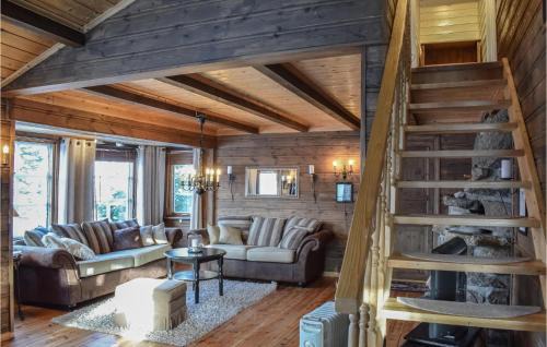 Ljosland House | Family-Friendly 4 Bedroom Retreat in Seral