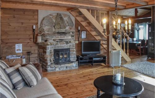 Ljosland House | Family-Friendly 4 Bedroom Retreat in Seral