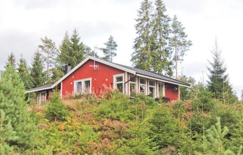 Kraketorp House | Cozy Home in Lammhult with Scenic Sea View for Families