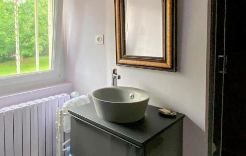 Tredion House | 4 Bedroom Nice Home In Trédion