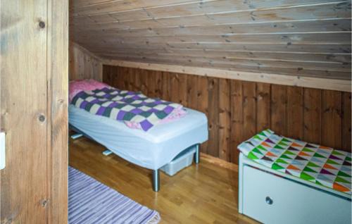 Modum House | Pet-Friendly 4 Bedroom Home with Hot Tub in Vikersund