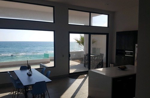 Las Conchas House | Oceanfront 4-Bedroom Retreat in Las Conchas - Rated 9.6