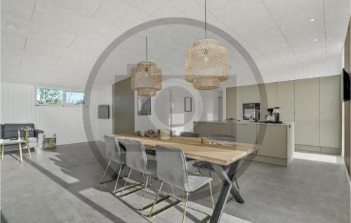 Skaven Strand House | Cozy 4 Bedroom Pet Friendly Retreat in Tarm, Rated 10/10