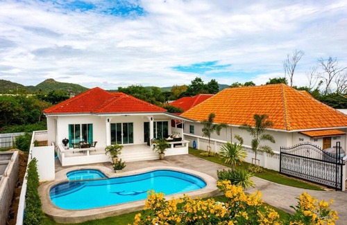 Hua Hin Villa | Family-Friendly 4 Bedroom Villa with Private Pool Retreat