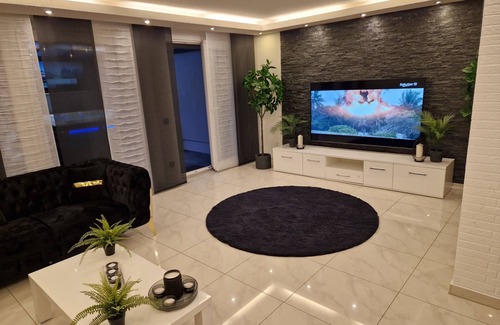 Region Hannover District House | Family-Friendly Retreat: Your Ideal Vrbo Property Awaits