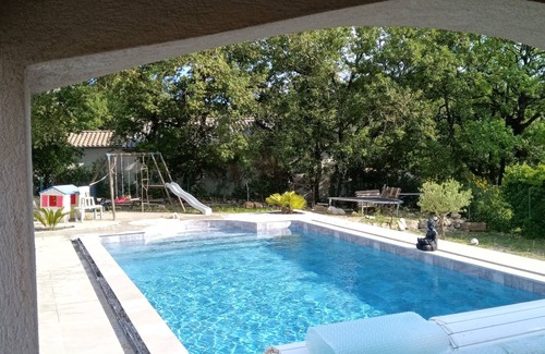 Rocbaron House | Family-Friendly Retreat with Private Pool and Kitchen Access