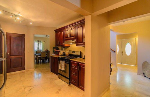 Playa Chiquita Villa | Relaxing 4 Bedroom Villa in the Heart of Sosua