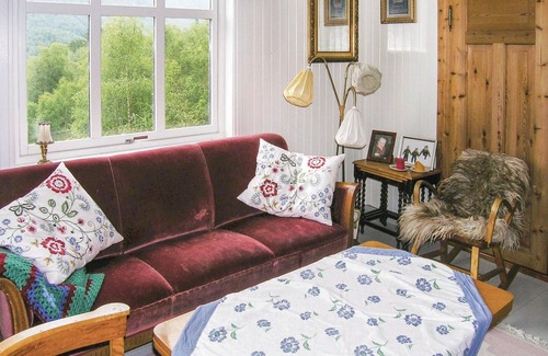 Fjaler House | Discover a Scenic Vacation Home by the Fjord Shore