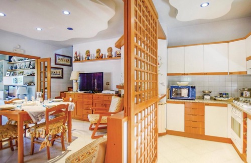 Massarosa House | Immaculate 4-Bedroom Getaway in Massarosa with Spa