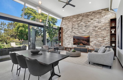 Middle Cove House | Stylish 4-Bedroom House with Pool Near Beautiful Park