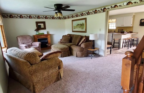 Laurelville Other | Guest Rated 10/10: Family Retreat at Muddy Boots Farm