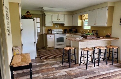 Laurelville Other | Guest Rated 10/10: Family Retreat at Muddy Boots Farm