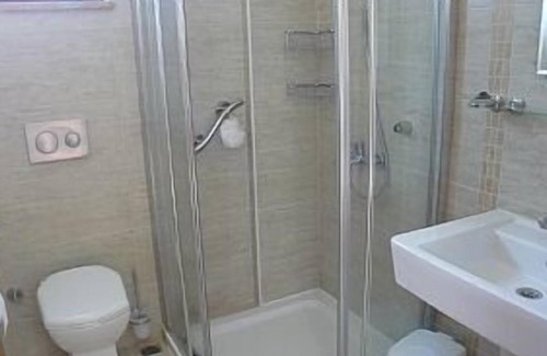 Dalyan City Center Villa | 4 bedroom villa (1 downstairs) Private pool. Only a 5 minute stroll to the river