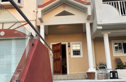 Negril House | 4-Bedroom Villa in Negril, Jamaica
