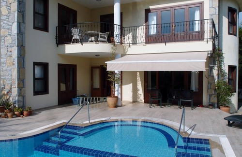 Dalyan City Center Villa | Discover a 4-Bedroom Villa with Private Pool near Dalyan