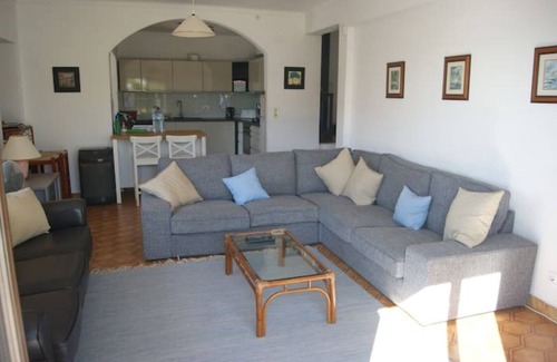 Caldas da Rainha Villa | Elegant 4-Bedroom Villa with Private Pool & Ocean Views