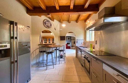 Saint-Genies House | Inviting 4-Bedroom House with Scenic Countryside Views