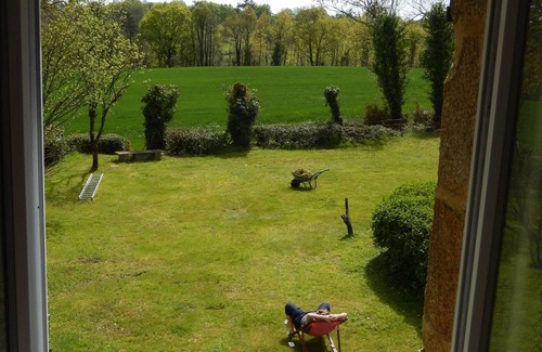 Peaule House | Idyllic 4 Bedroom Retreat with Ocean Views in Morbihan