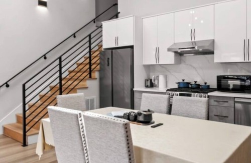 Ingleside House | 4 bedrooms + 3 bathrooms