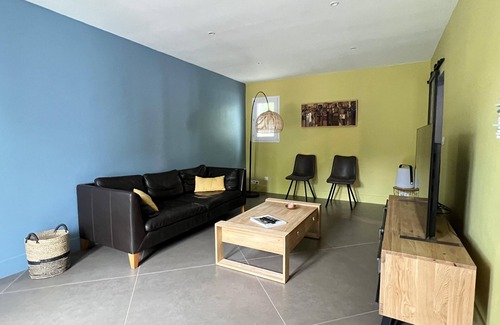 Rivedoux-Plage Apartment | Inviting Holiday Home LA PASSERELLE with Pool in Rivedoux