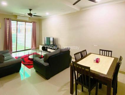 Bandar Sri Sendayan Apartment | Family-Friendly Ainsdale Homestay with 4 Bedrooms in Seremban