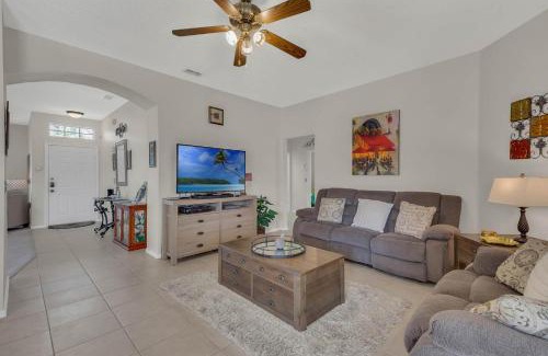 Esprit Villa | Unforgettable 4-Bedroom Home with Pool & Spa on Golf Course