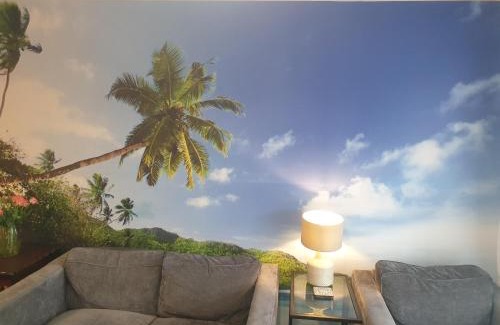 Birmingham House | Pet-Friendly Holiday Homes in Birmingham, UK - Rated 9/10