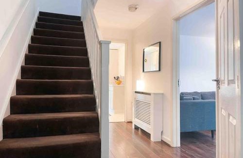 Birmingham House | Pet-Friendly Holiday Homes in Birmingham, UK - Rated 9/10
