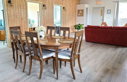 Okanagan-Similkameen Cabin | 4 Bedrooms with Orchard Views
