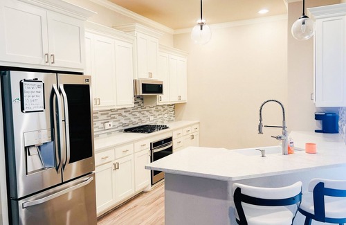 McKinney House | Family & Pet-Friendly Retreat with Top Guest Ratings!