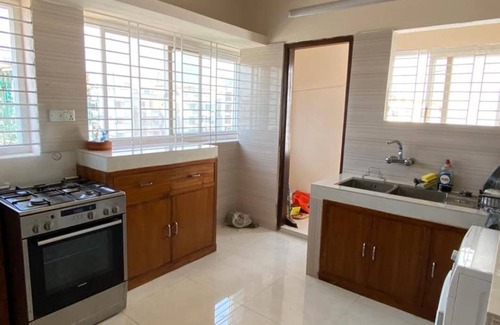 Basundhara Residential Area Apartment | Cozy 4 Beds Condo Holiday Home with Pool in Bashundhara
