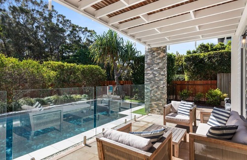 Mount Coolum House | Family-Friendly Getaway at 4 Boardrider Crescent