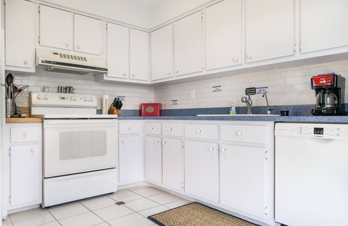 East Moriches House | Bay View Retreat: Private Heated Pool & 10/10 Guest Rated