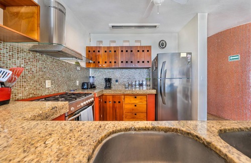 Cancun Condo | Oceanfront Villa with Pool: Rated 10/10 by Guests