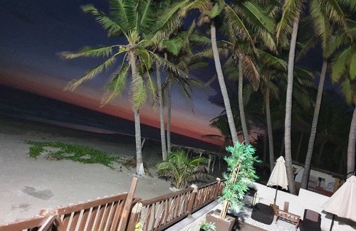 Playa Azul House | Cozy Bungalow La Perla: Oceanfront Retreat with Spa