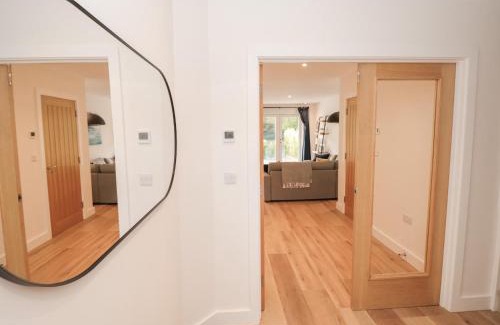Bugford House | Family-Friendly Retreat at 4 Court Terrace, Hillfield Village