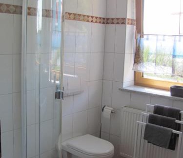 Unterallgau House | Top-Rated Dachstudiozimmer with Balcony Near Airport