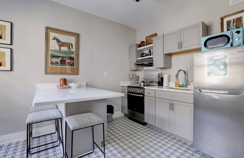 Frankfort Apartment | #4 Distiller's Guest House