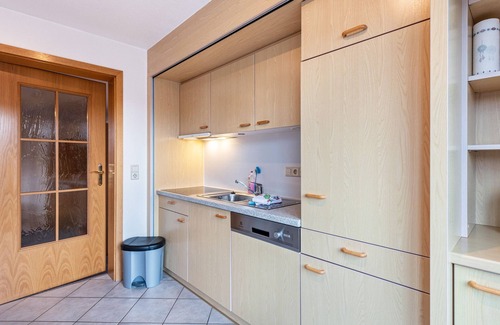 Hoechenschwand Apartment | Cozy 4 Ferienwohnung Maiglöckchen with Pet-Friendly Amenities