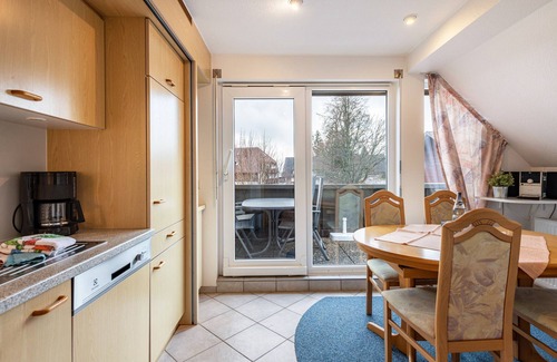 Hoechenschwand Apartment | Cozy 4 Ferienwohnung Maiglöckchen with Pet-Friendly Amenities
