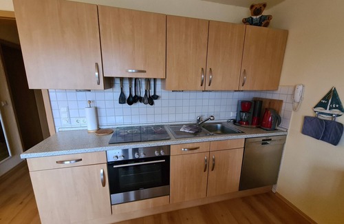 Norddeich Apartment | Beachfront Getaway: FeWo Meeresblick with Ocean View