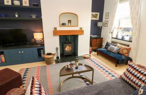 Lanchester House | 4 Ford Street: Pet-Friendly Stay with Top Guest Ratings