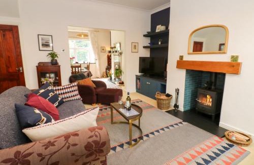 Lanchester House | 4 Ford Street: Pet-Friendly Stay with Top Guest Ratings