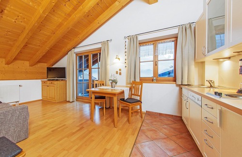 Reit im Winkl Apartment | Guest Rated 10/10: Giebelstüberl One-Bedroom Retreat