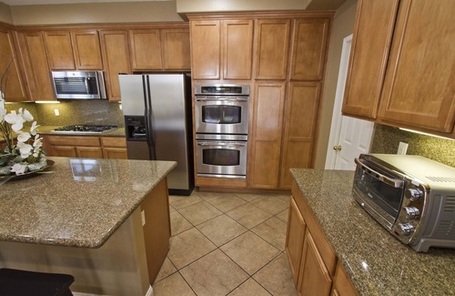 Temecula House | Ideal 5BR Retreat with Pool & Pet-Friendly Amenities