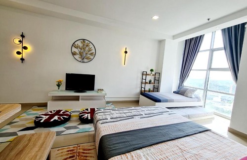 Subang Jaya Apartment | ```html
Pet-Friendly Studio Near Subang Jaya's Best Attractions
```